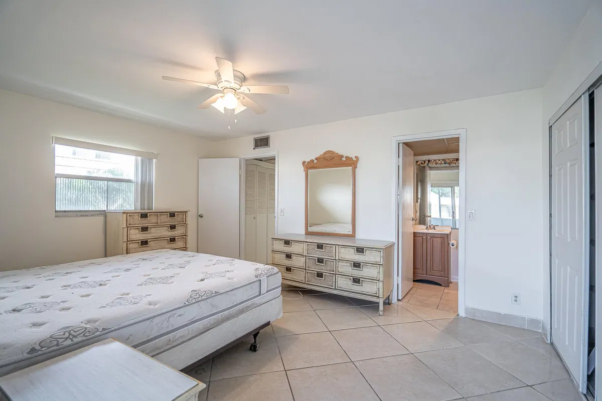Residence photo 13