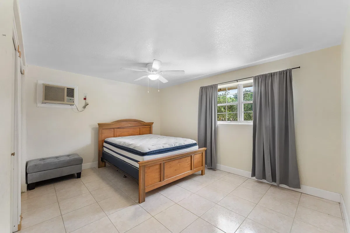  Residence photo 64