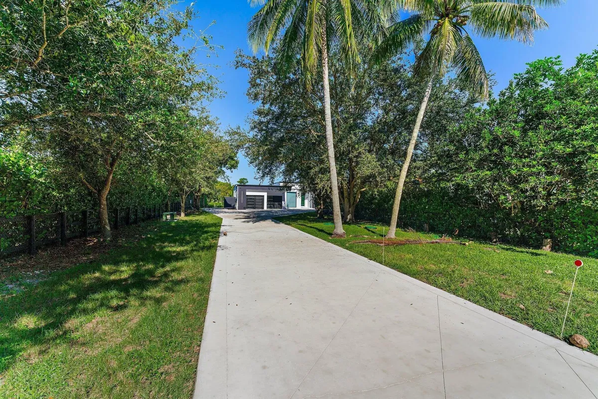 Residence photo 13