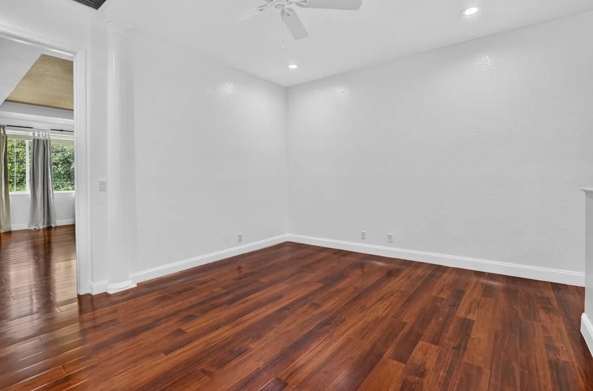 Residence photo 28