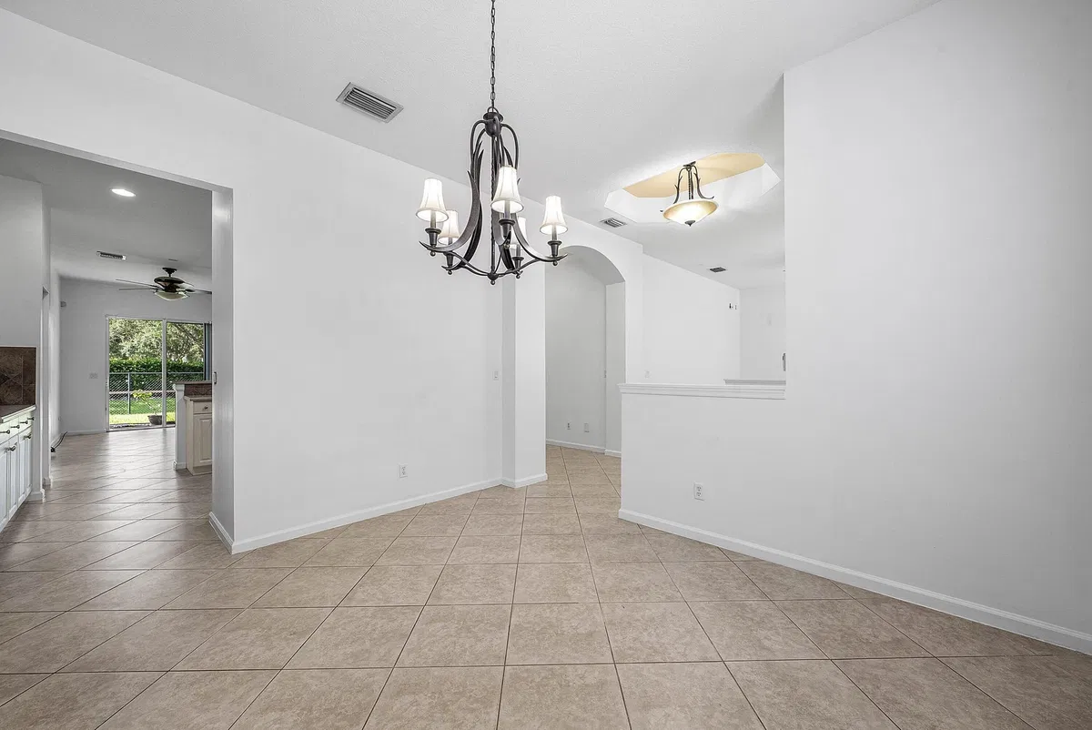 Residence photo 7