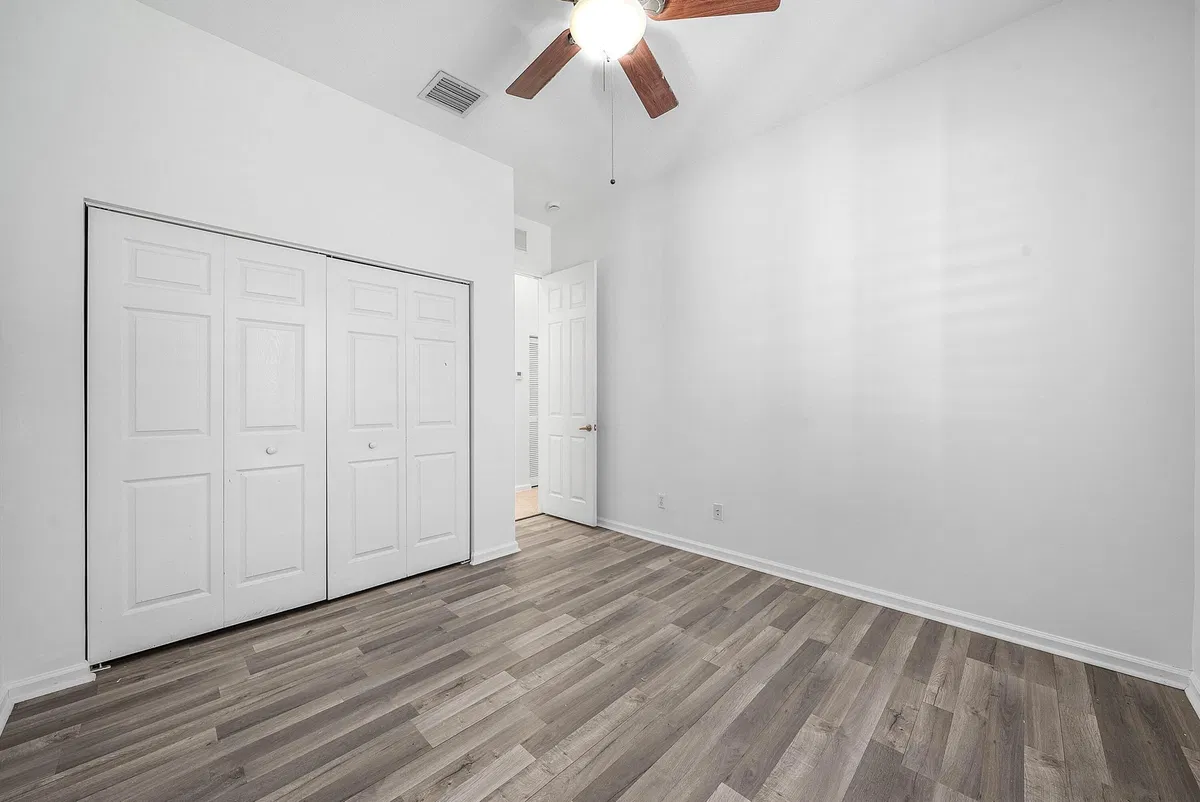 Residence photo 22