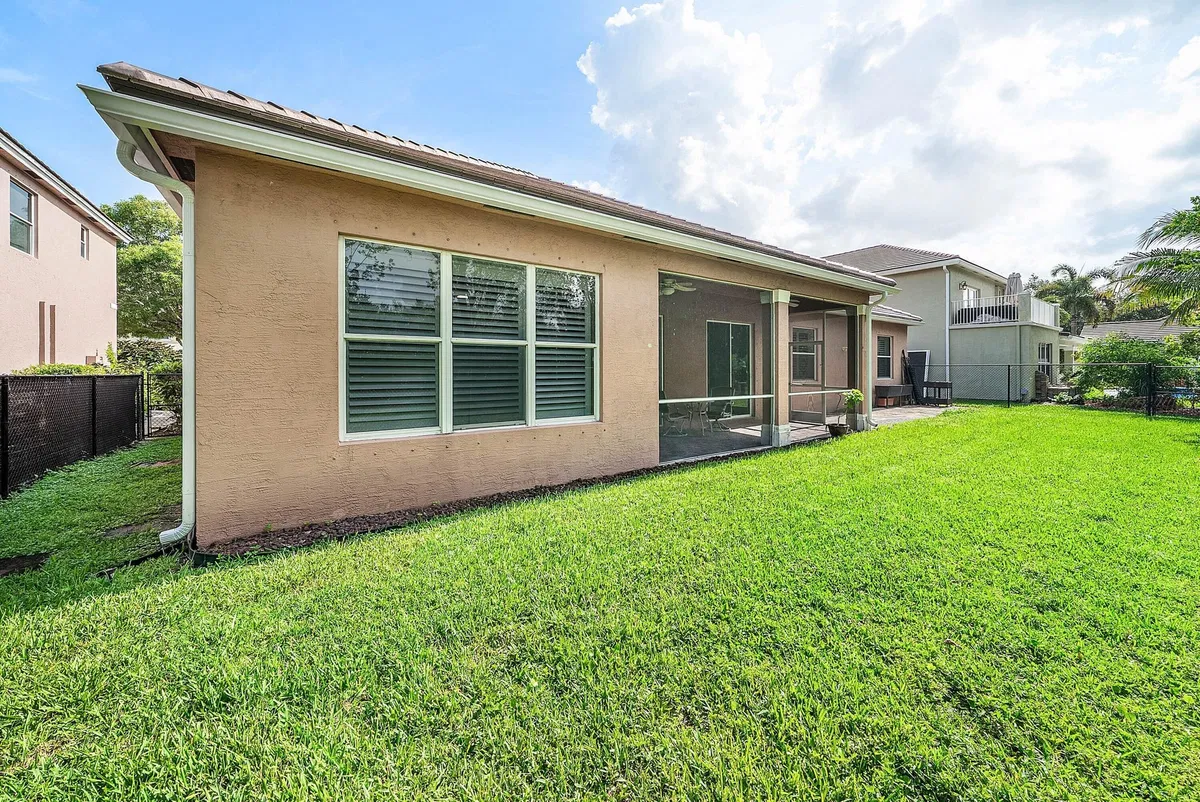 Residence photo 34