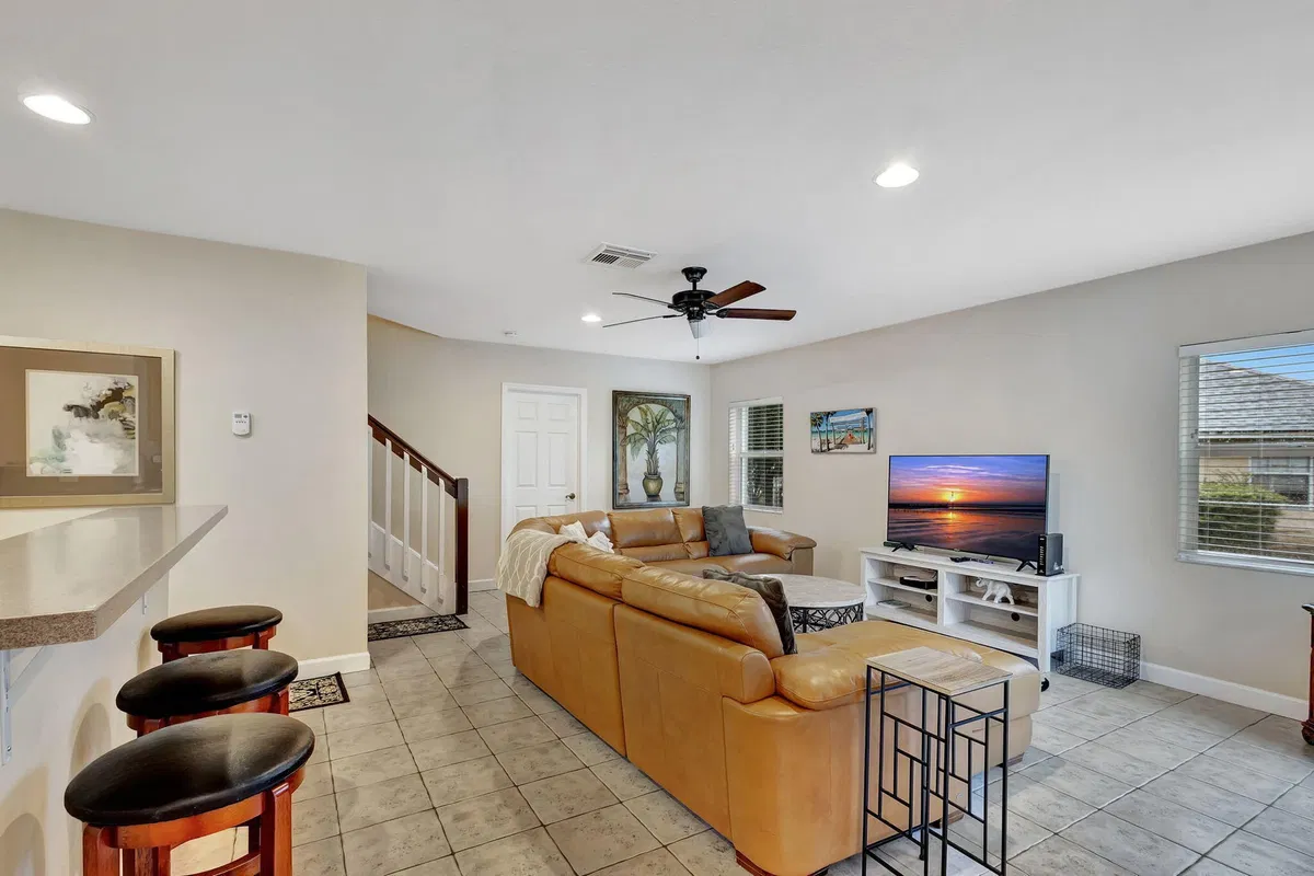  Residence photo 19