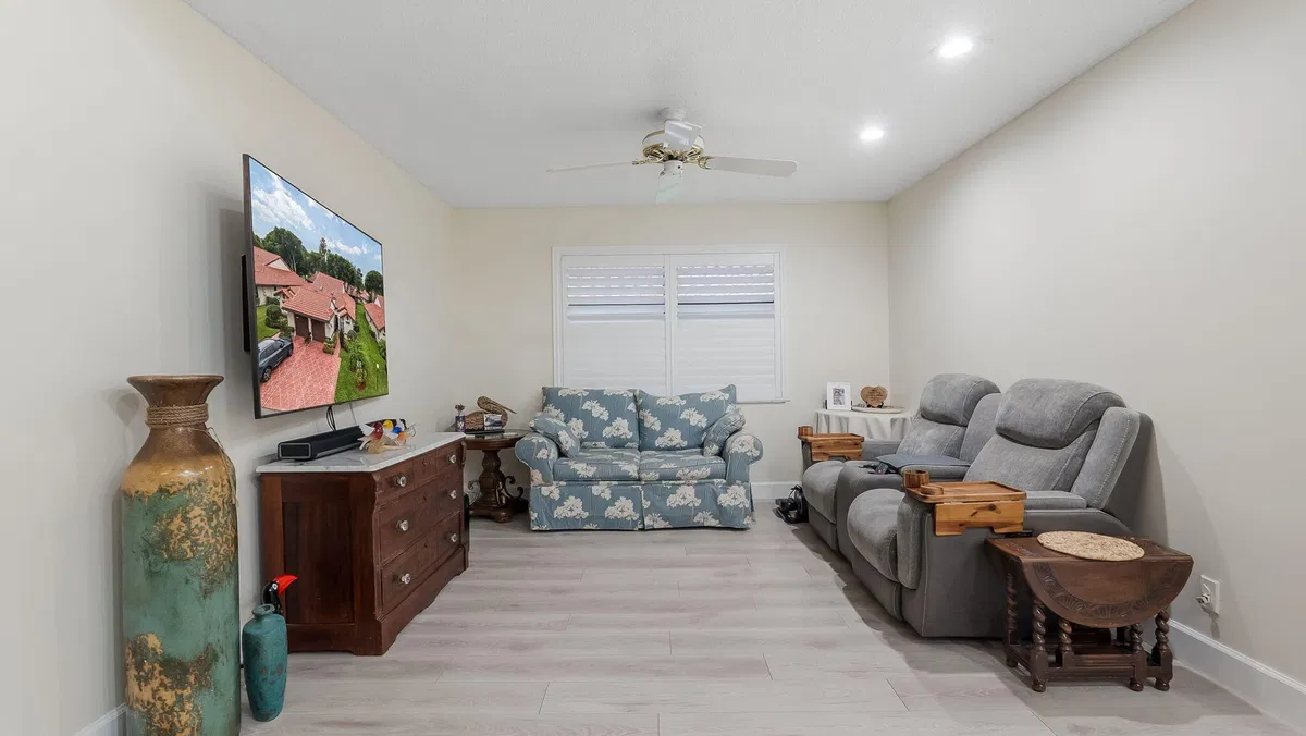 Residence photo 10