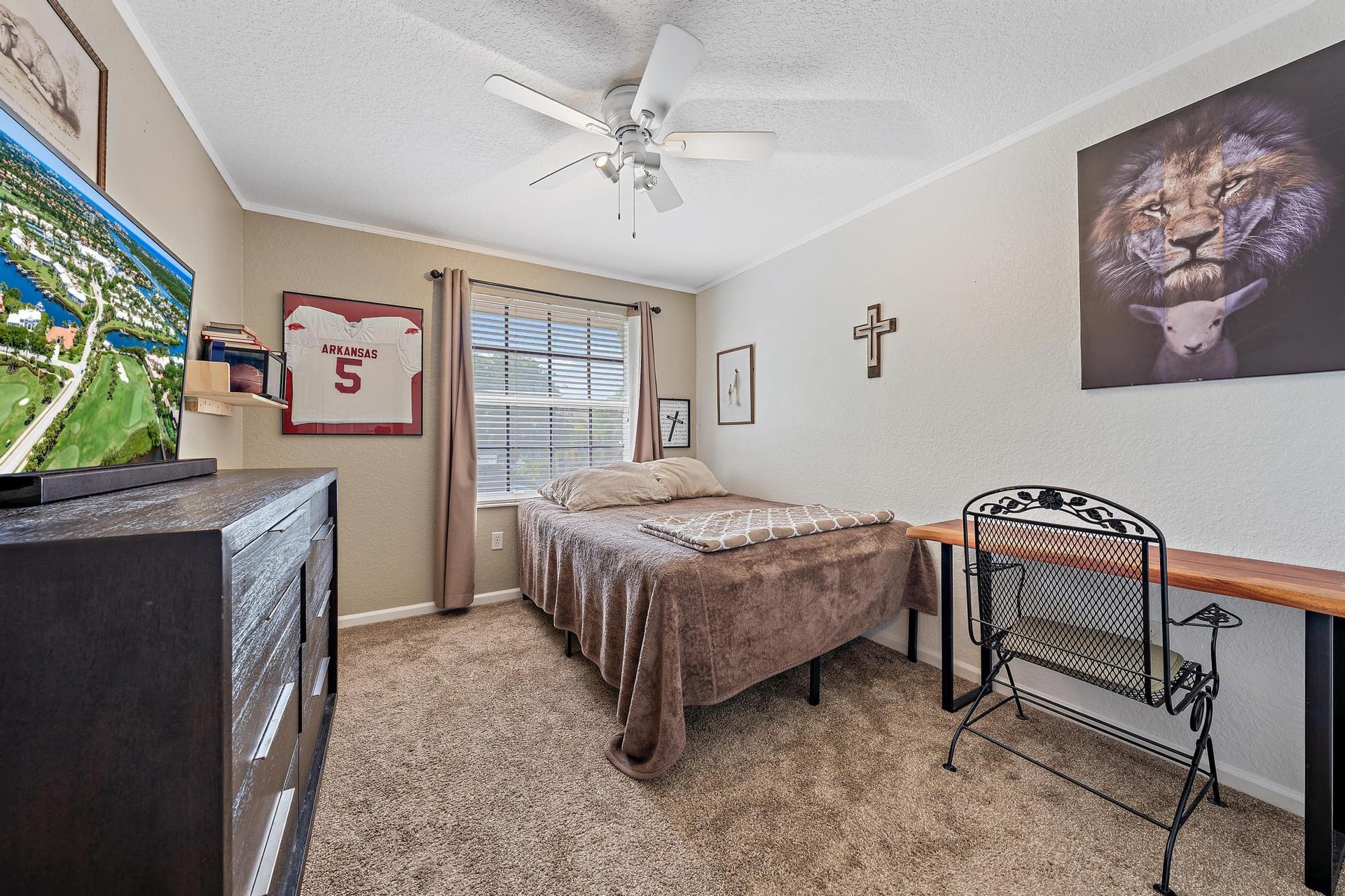 Residence photo 16