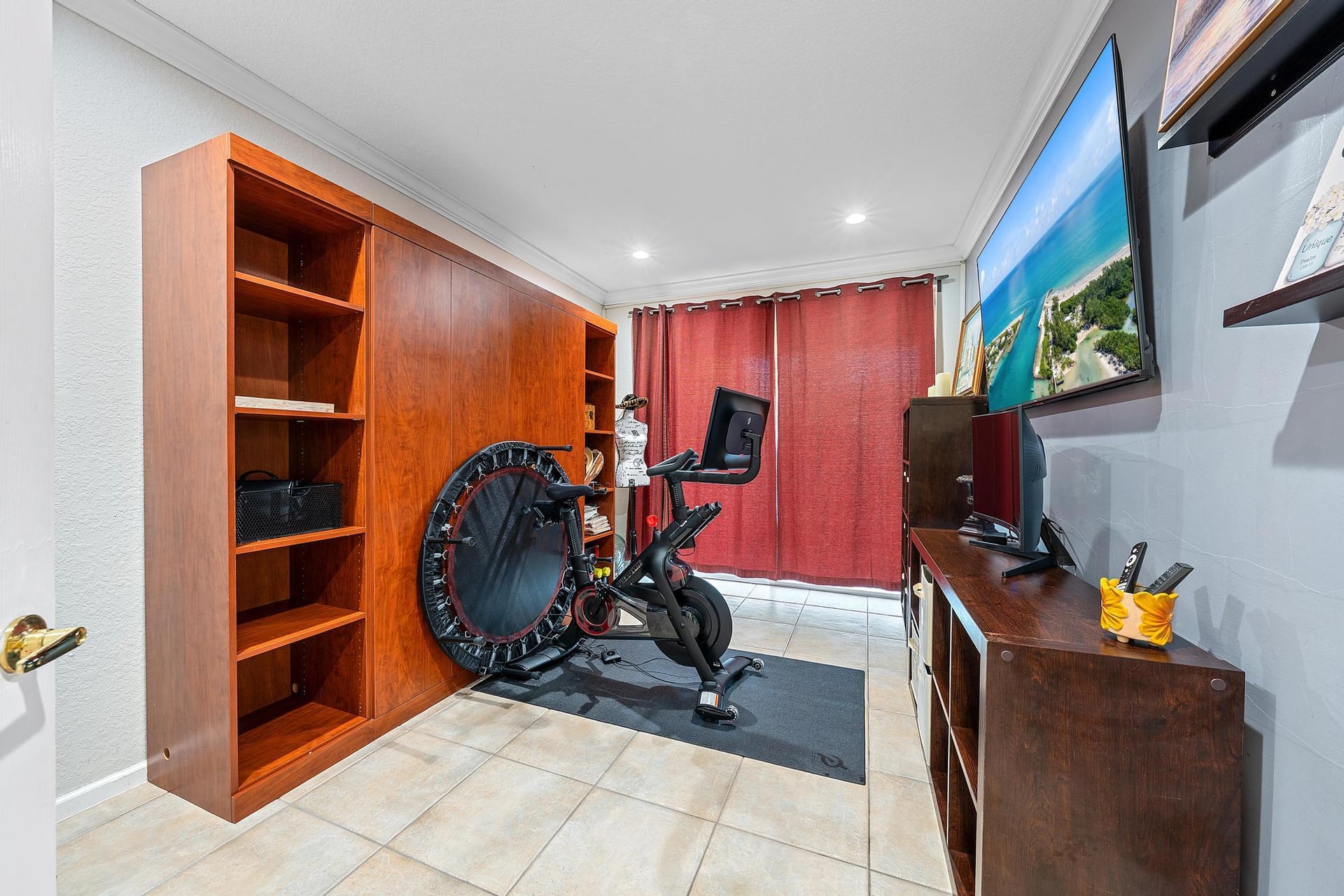 Residence photo 19