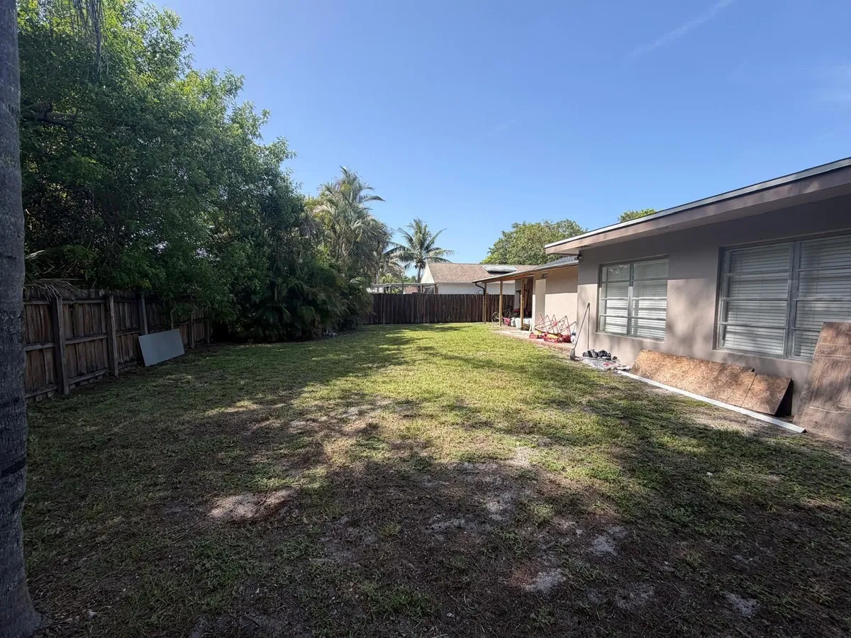 Residence photo 43