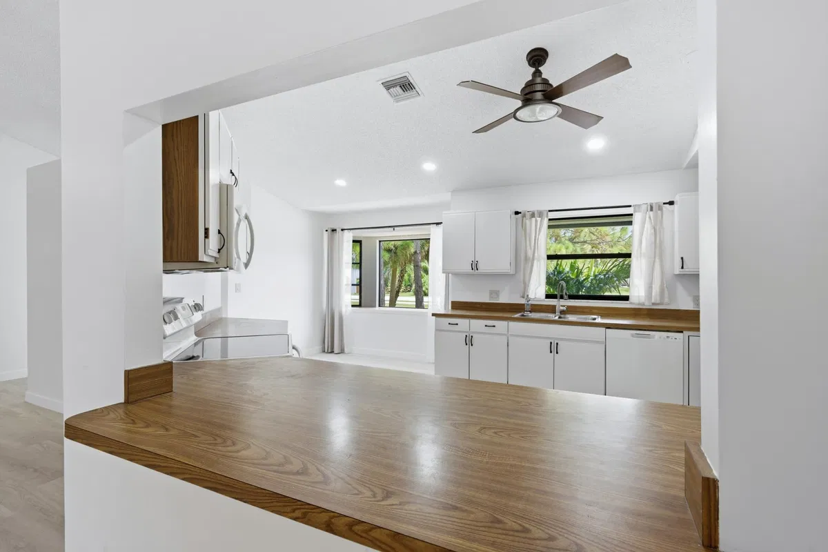  Residence photo 10