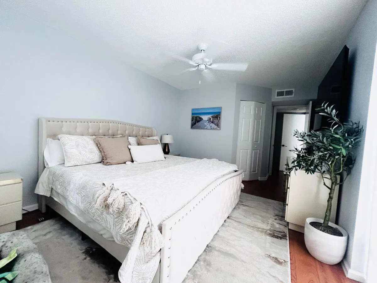 Unit c202 photo 7