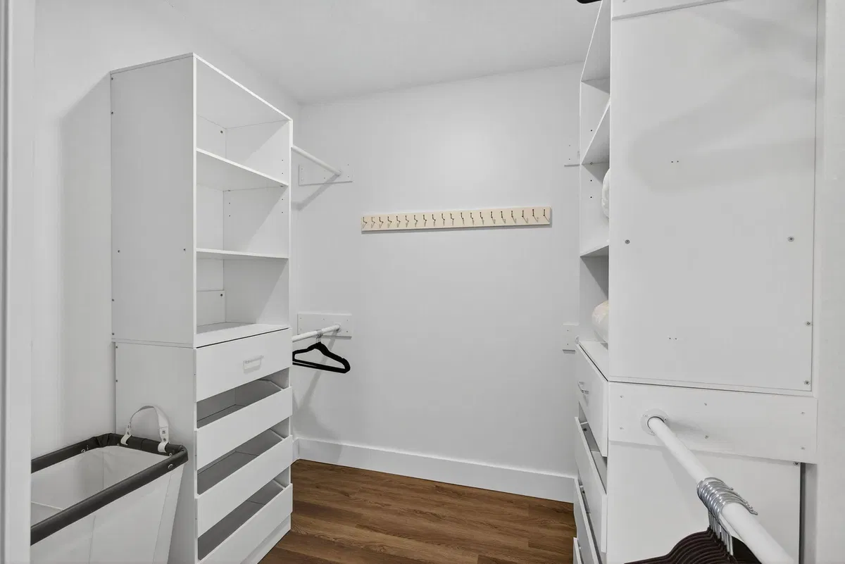 Unit 103 photo 43