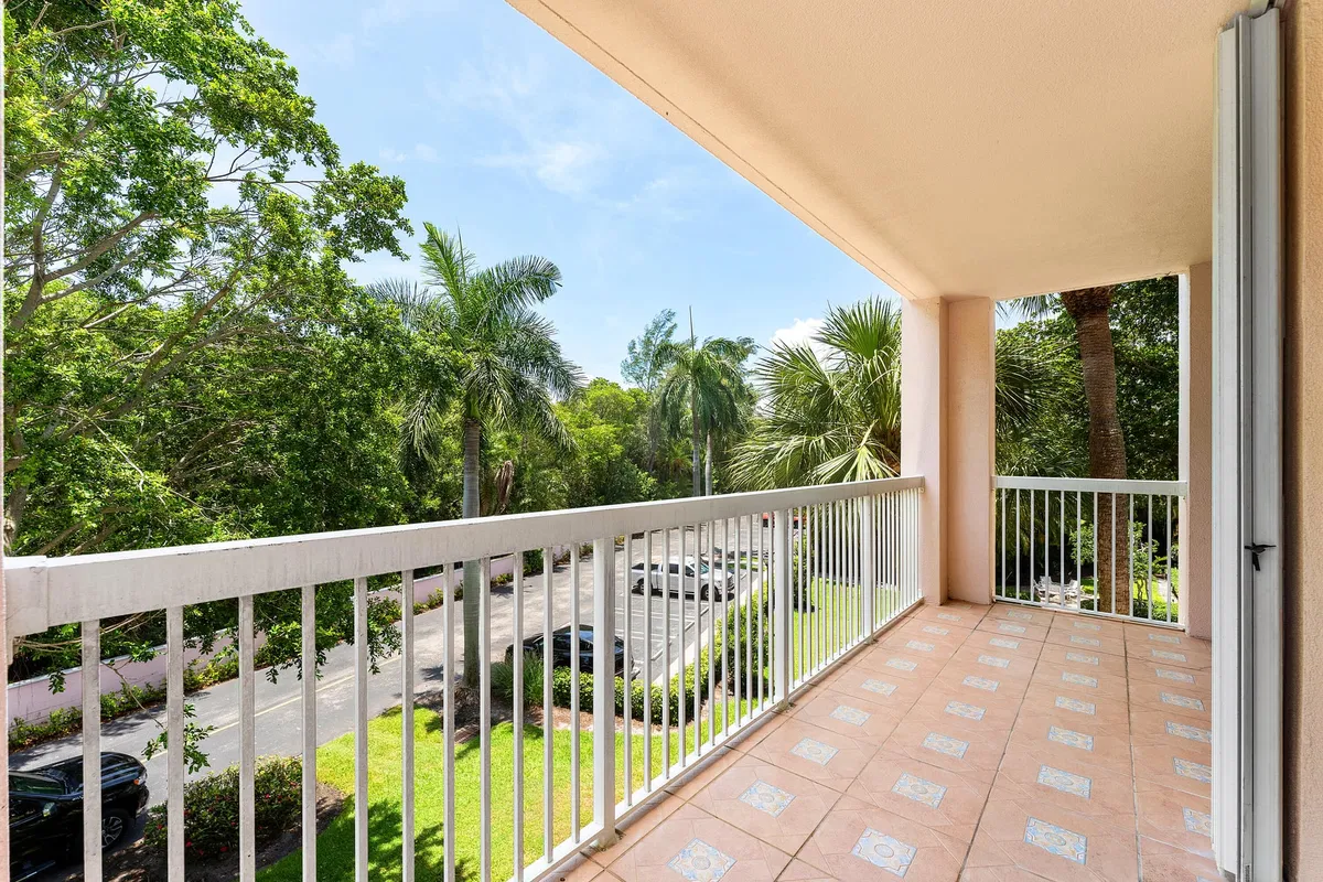 Palm Trail Delray Beach Unit C206 photo 13
