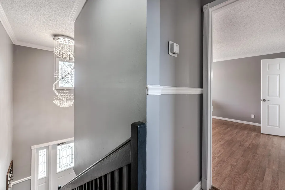 Unit 11 photo 25