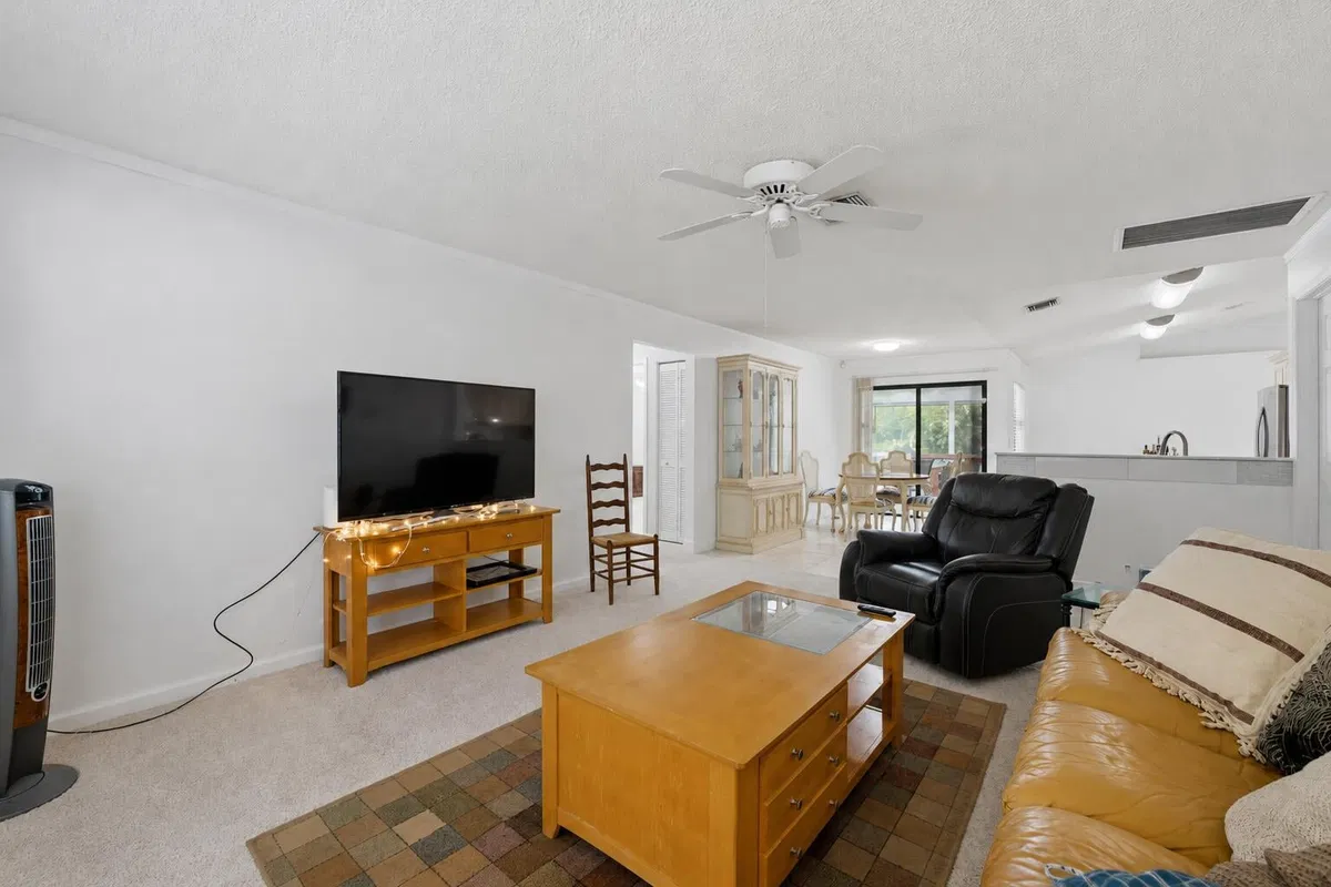 Residence photo 13