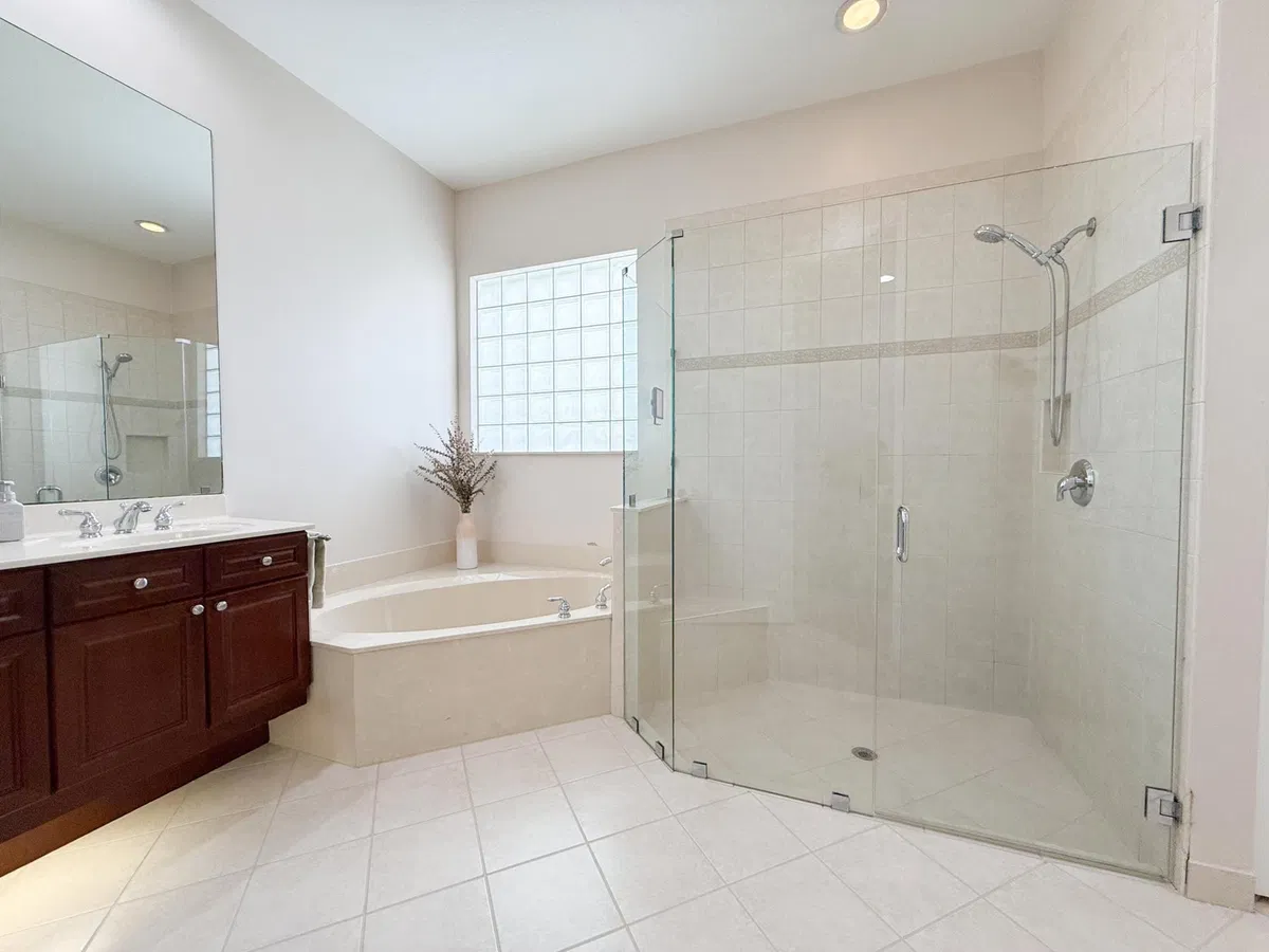 Residence photo 7