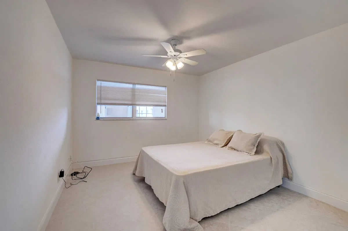 Residence photo 10