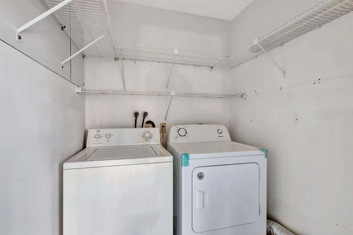  Residence photo 25