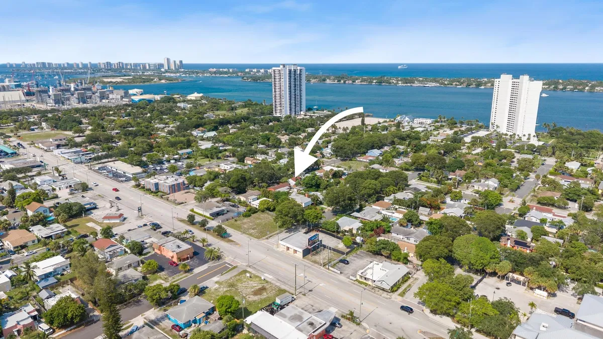 West Palm Beach Residence photo 16