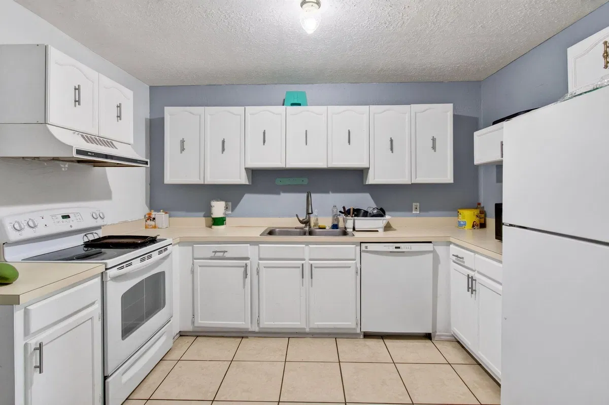Residence photo 4