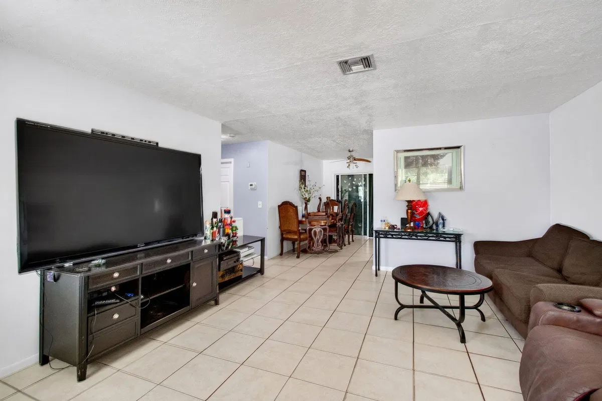 Residence photo 10