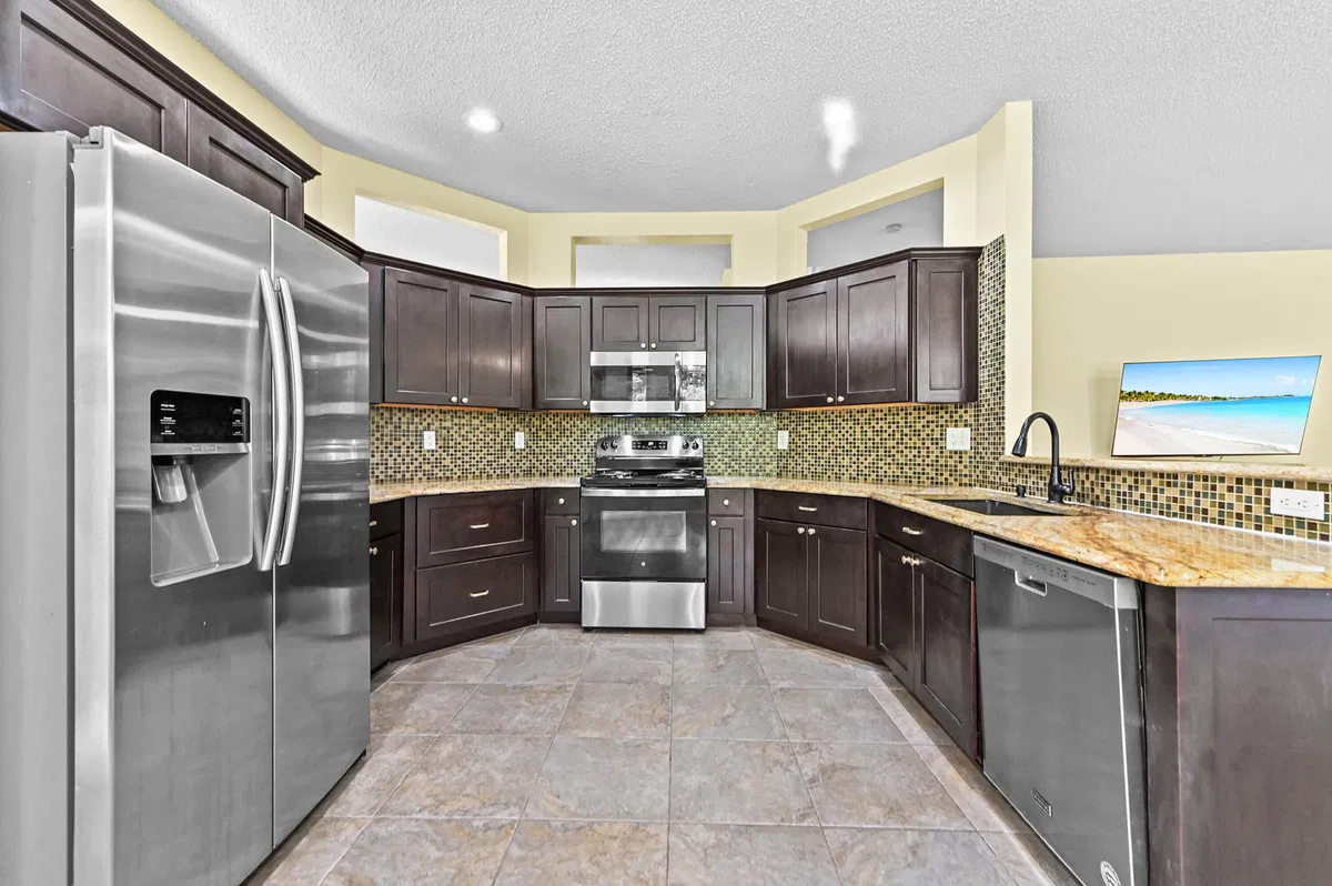Residence photo 19