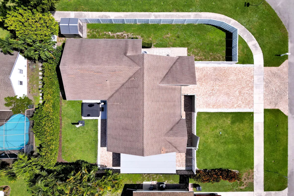 Residence photo 4