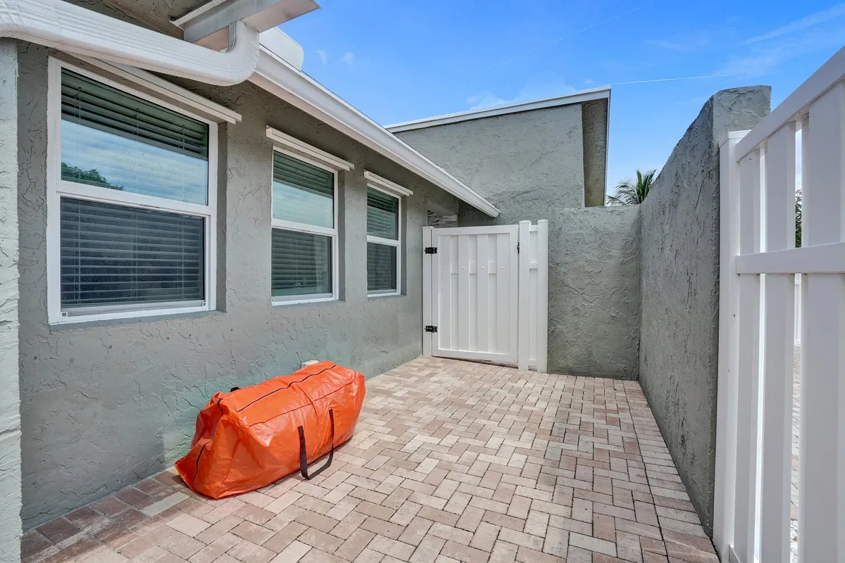 Residence photo 88