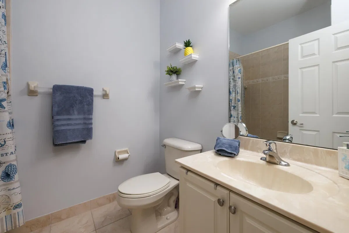 Unit 102 photo 22