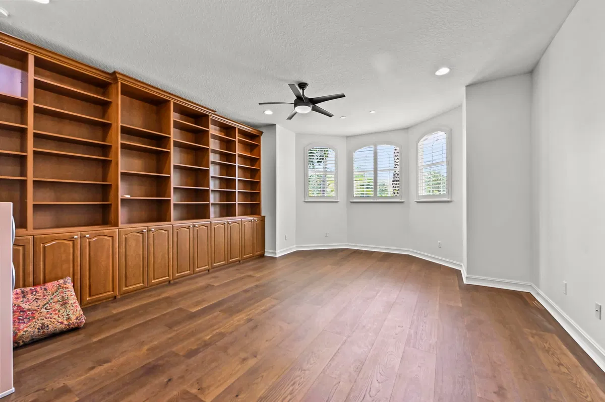 Residence photo 31