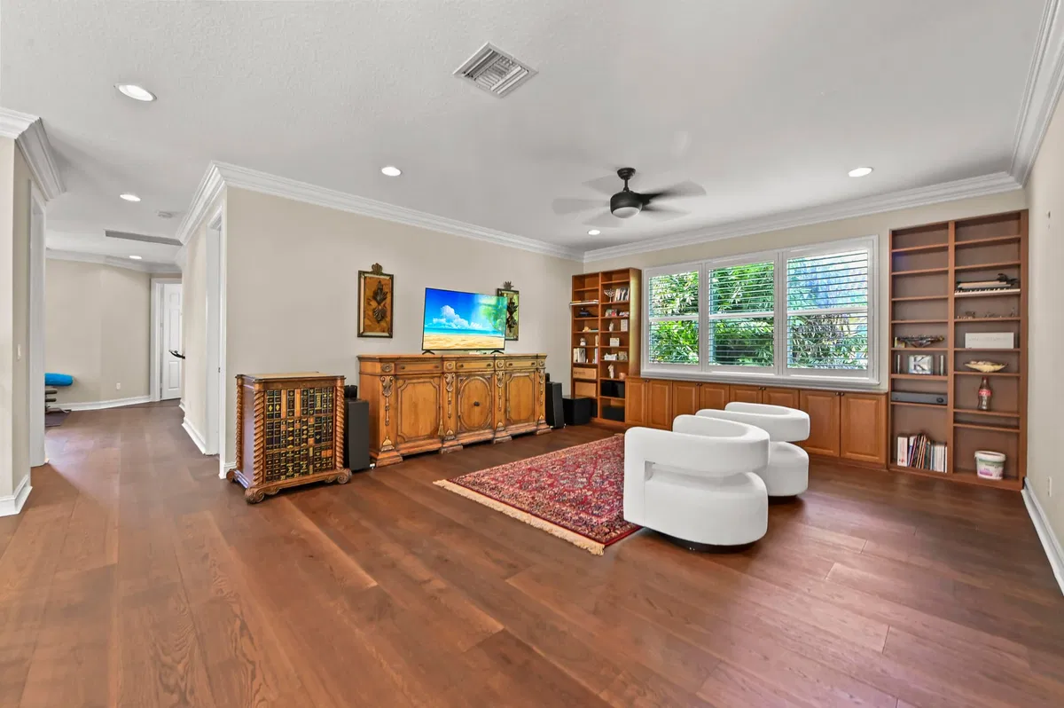 Residence photo 37