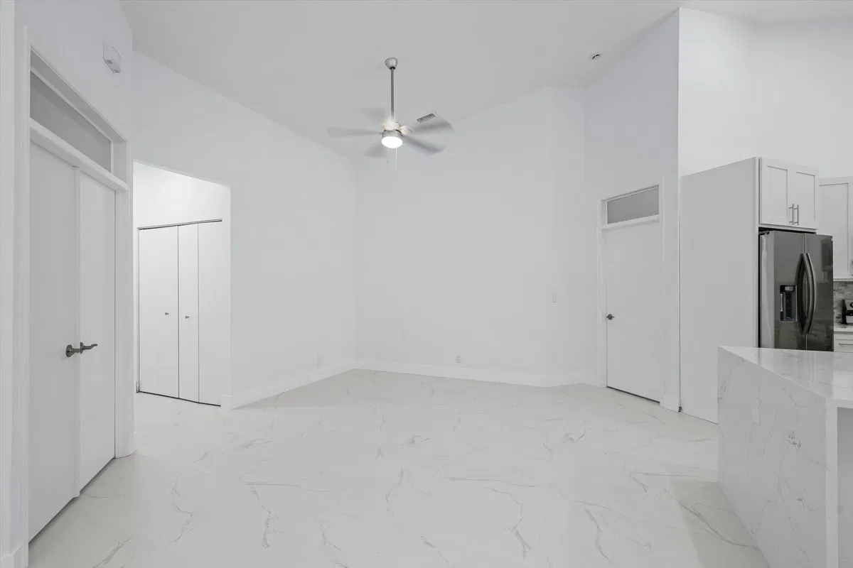 Residence photo 7
