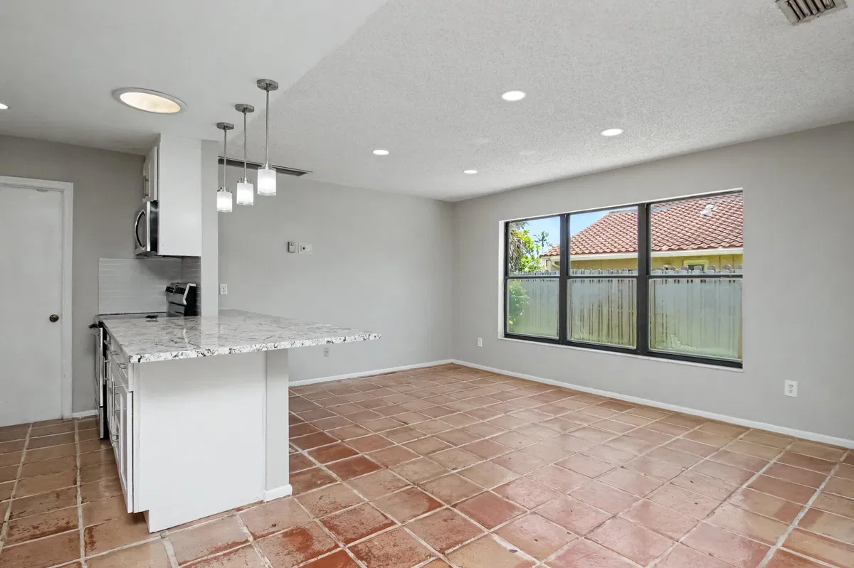 Residence photo 7