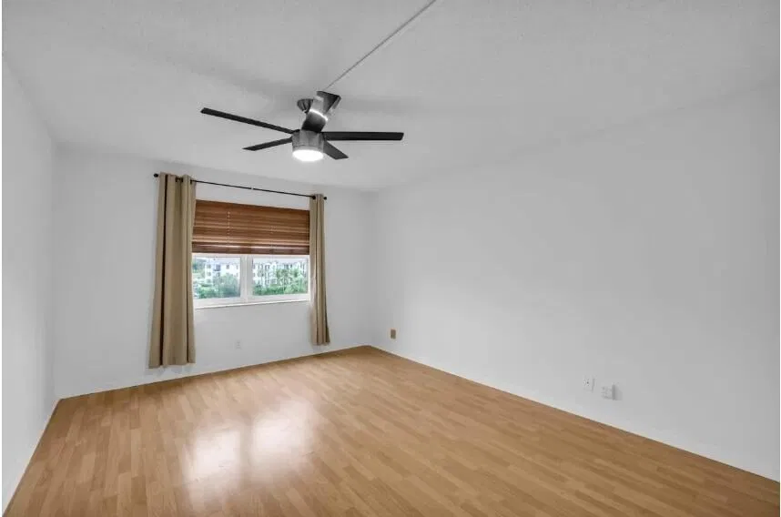  Unit 408 photo 16
