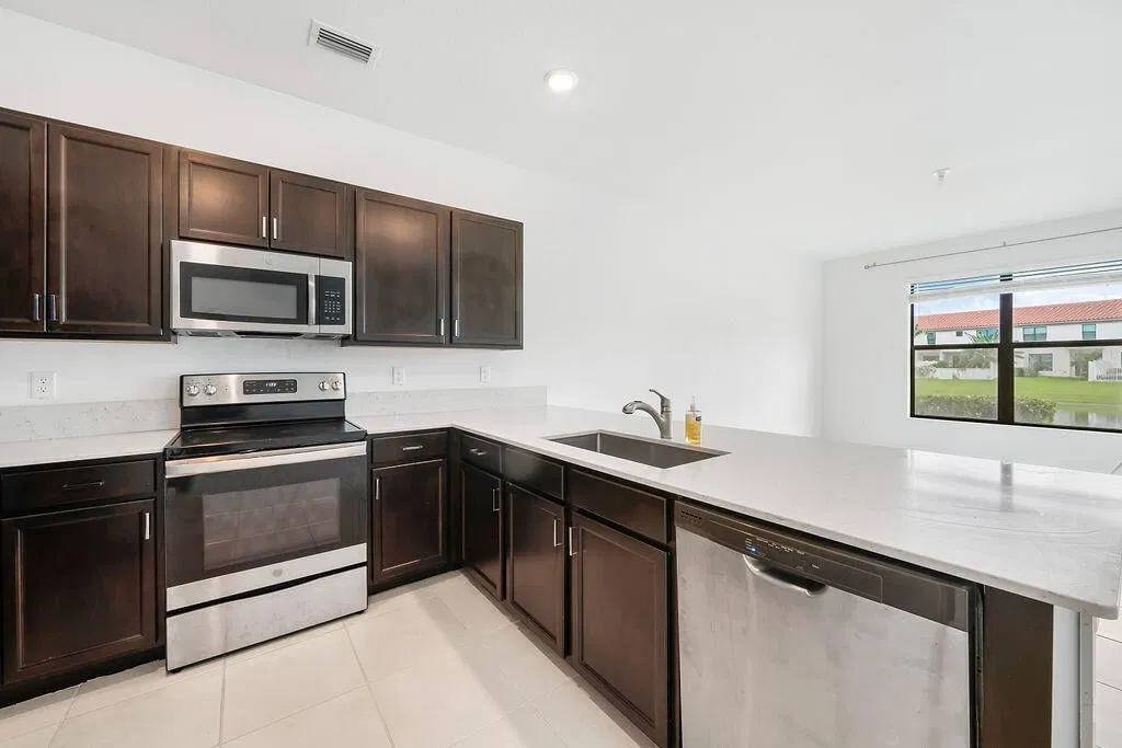  Residence photo 28
