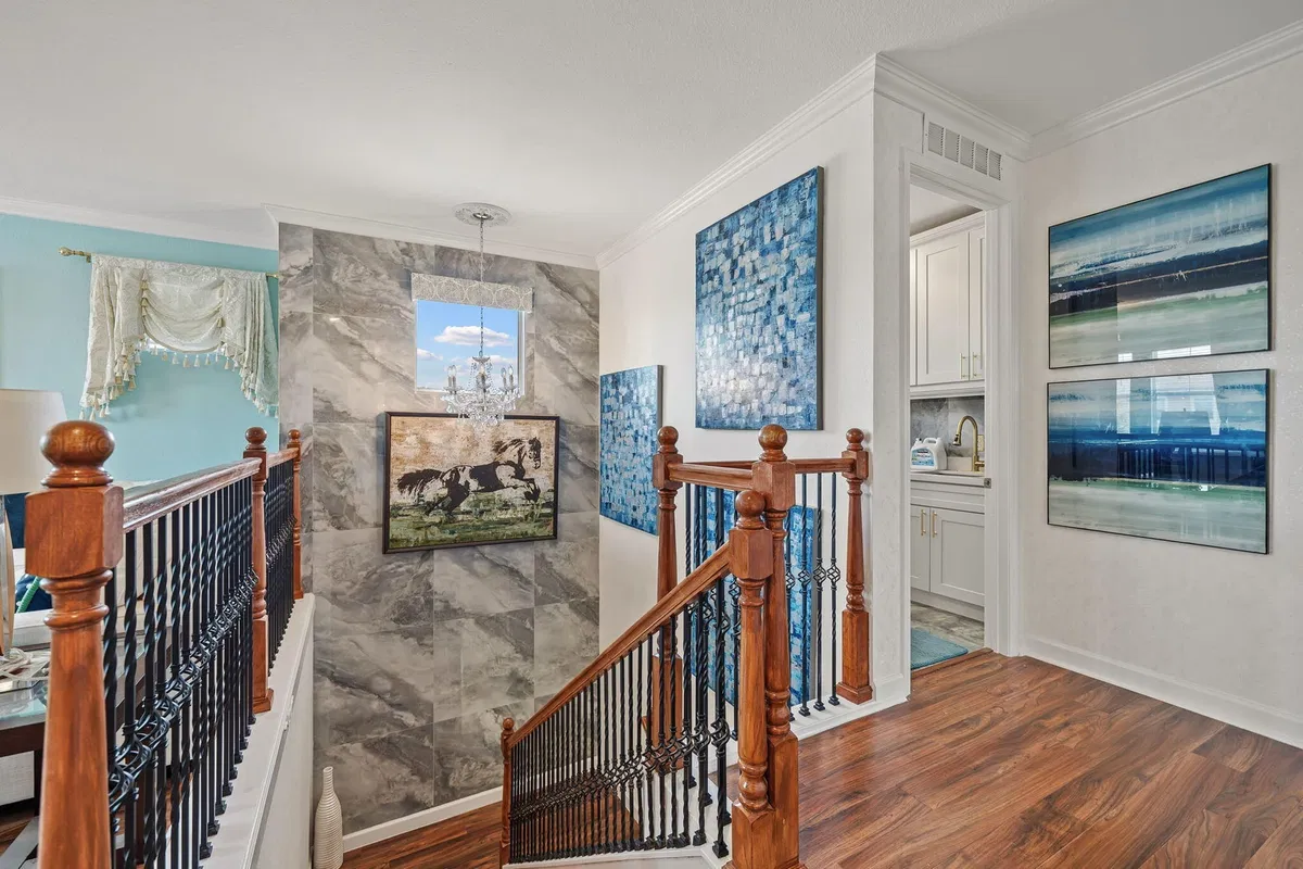  Residence photo 28