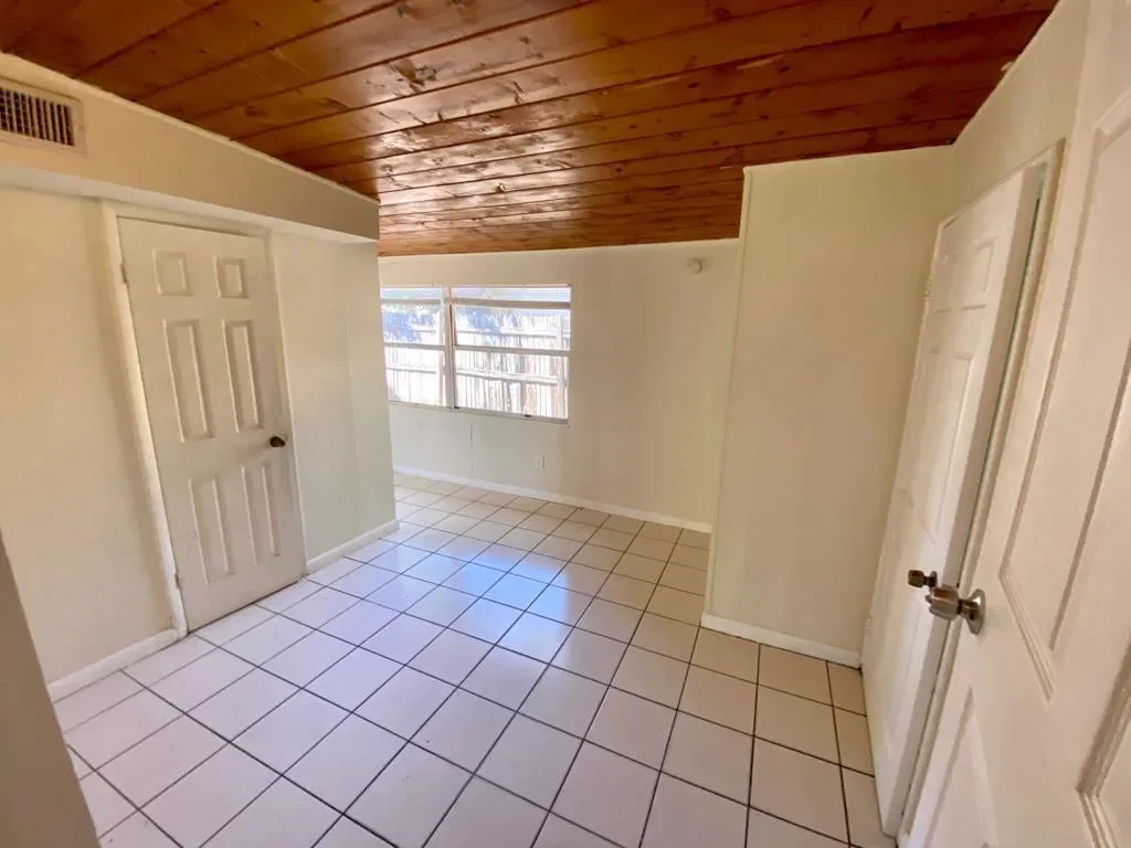 West Palm Beach Residence photo 7
