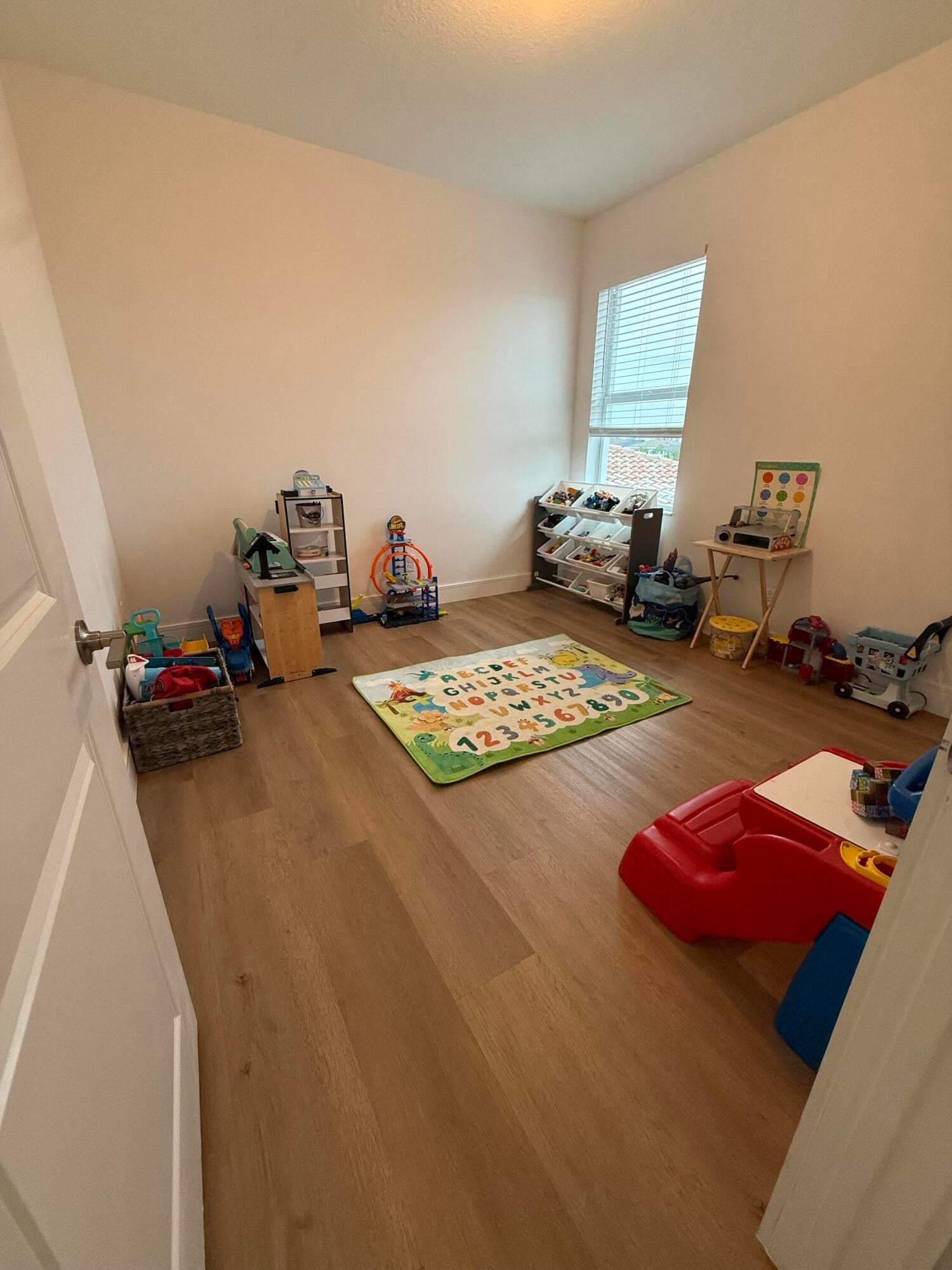  Residence photo 16