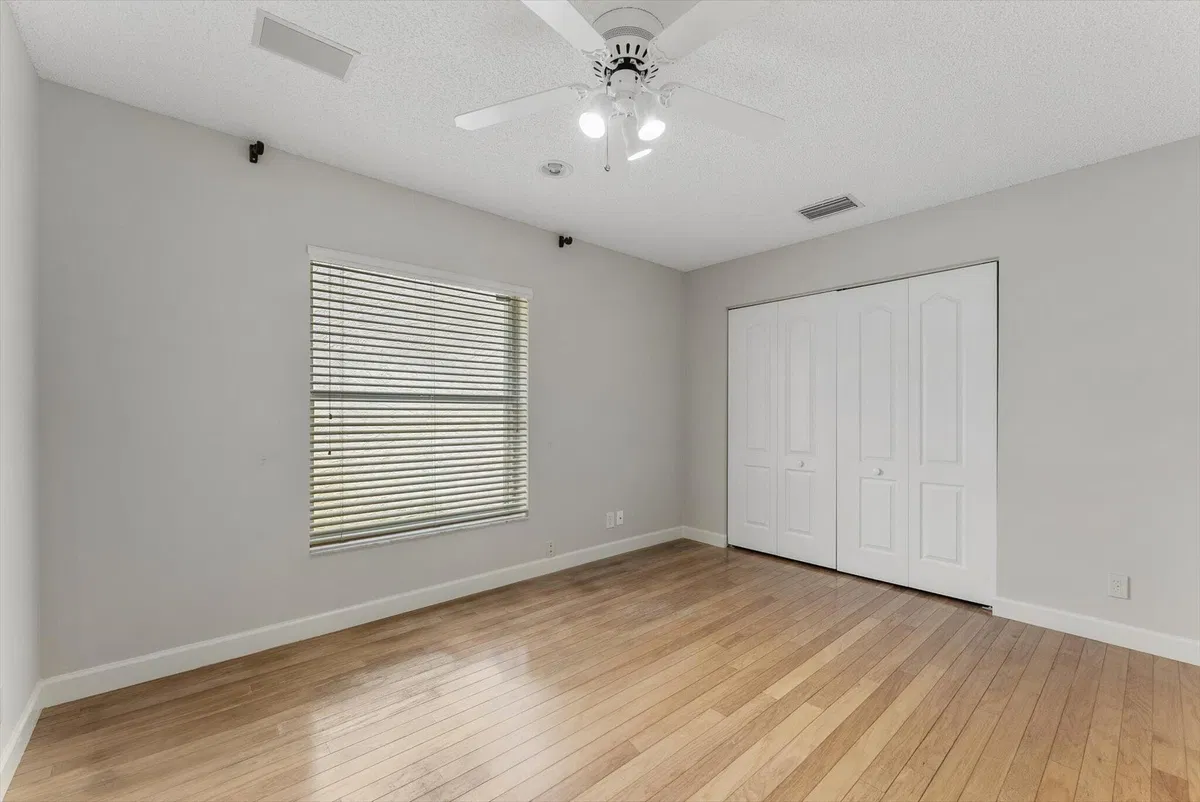 Residence photo 22