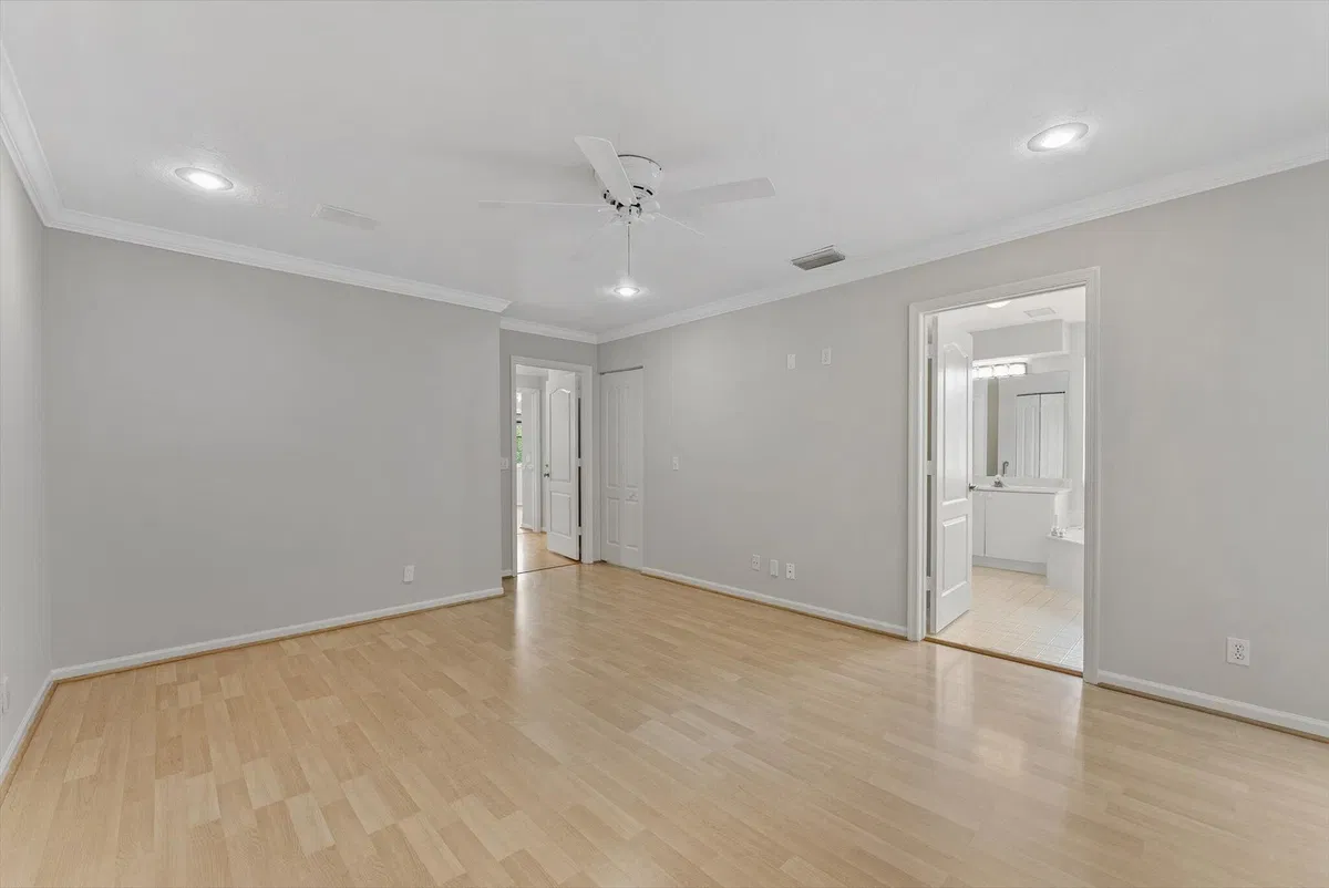 Residence photo 31
