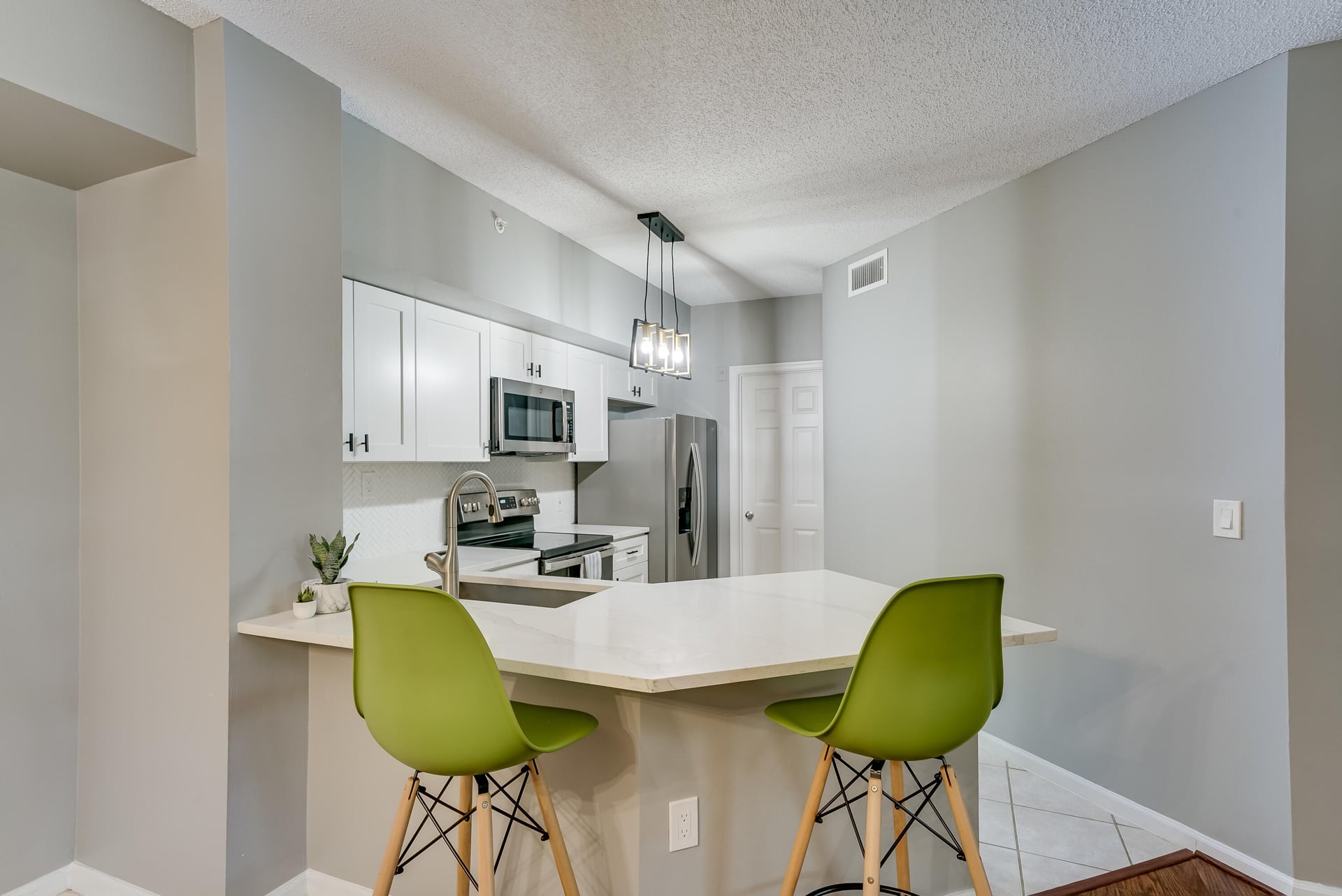 Unit 205 photo 4