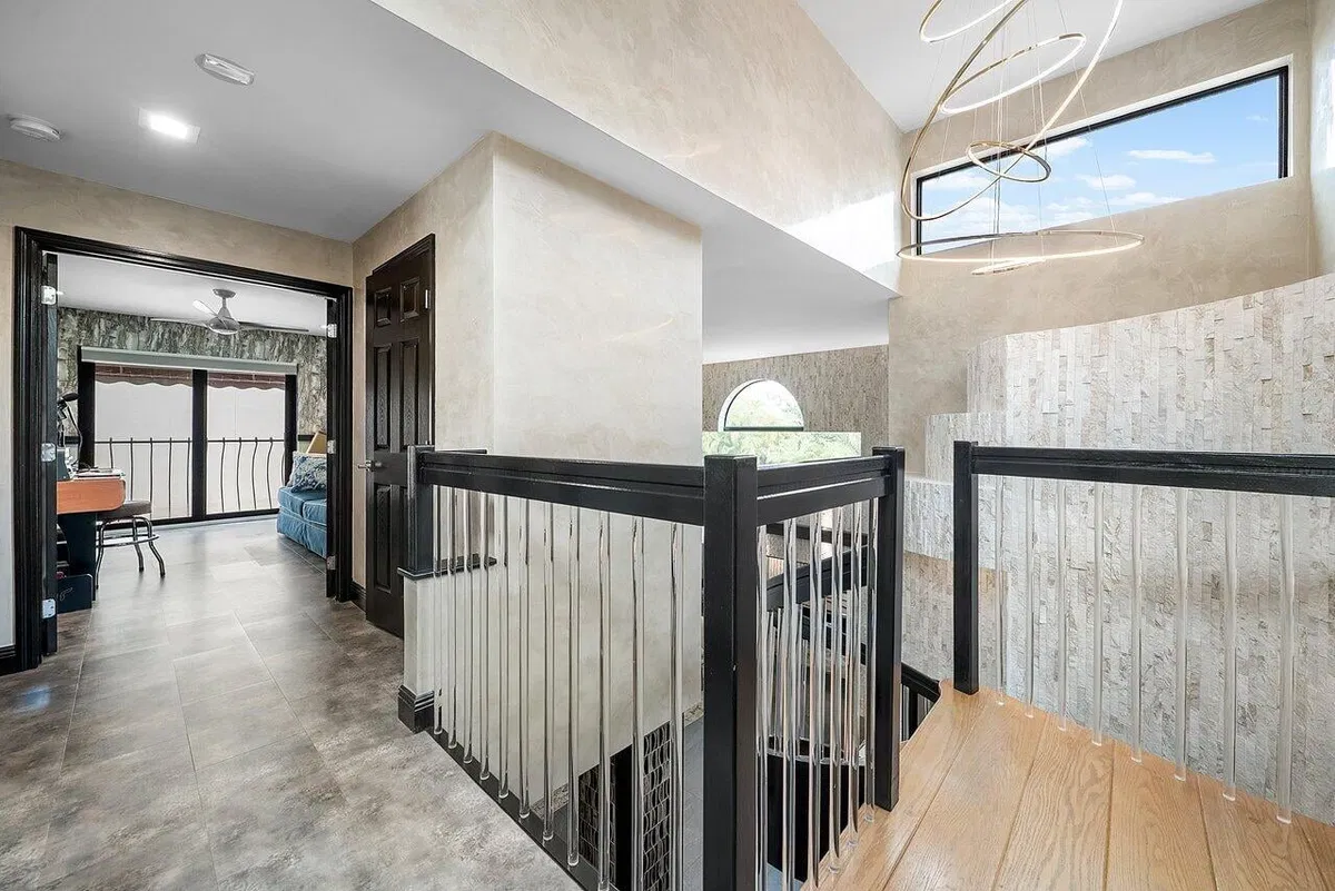 Residence photo 31