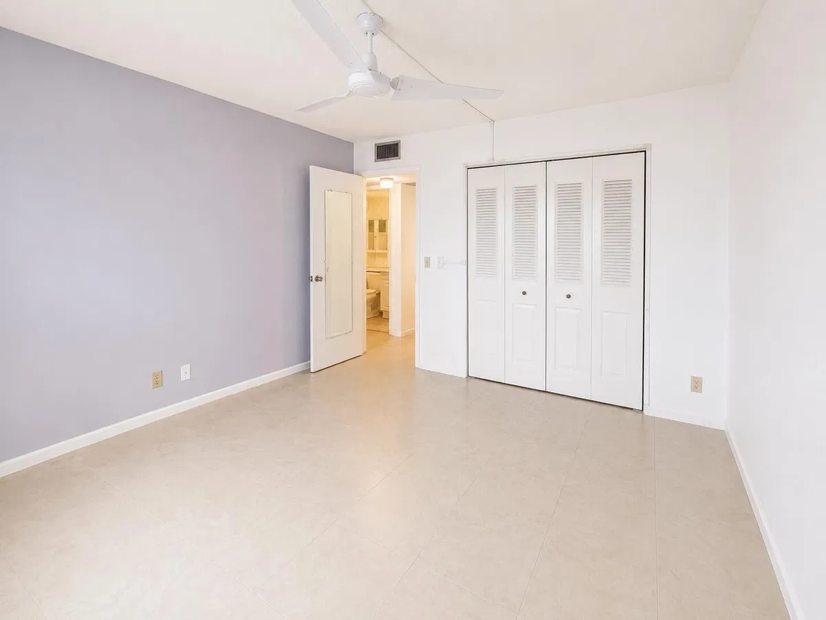  Residence photo 10