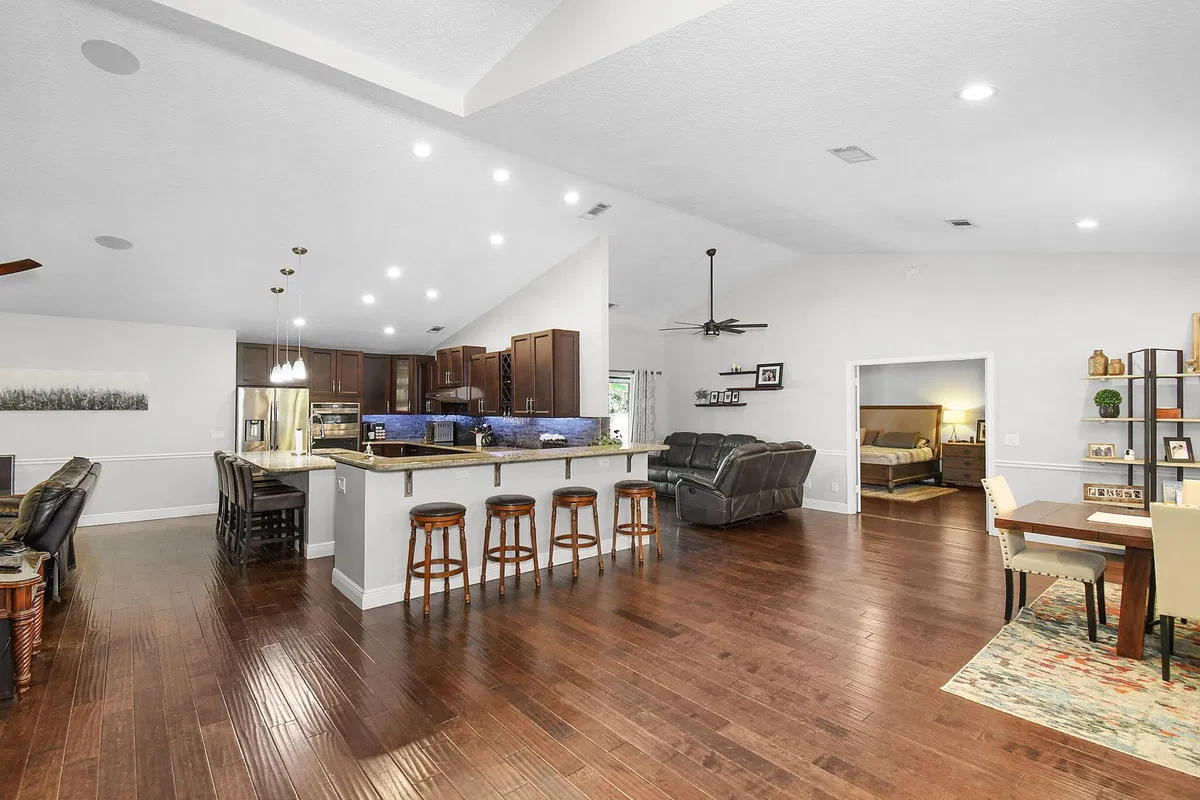 Residence photo 7