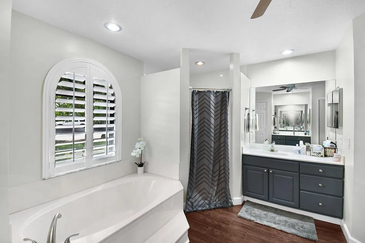 Residence photo 28