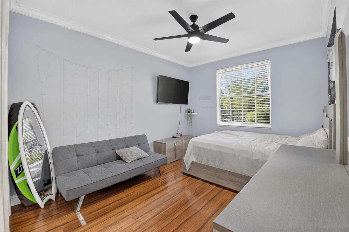 Residence photo 58