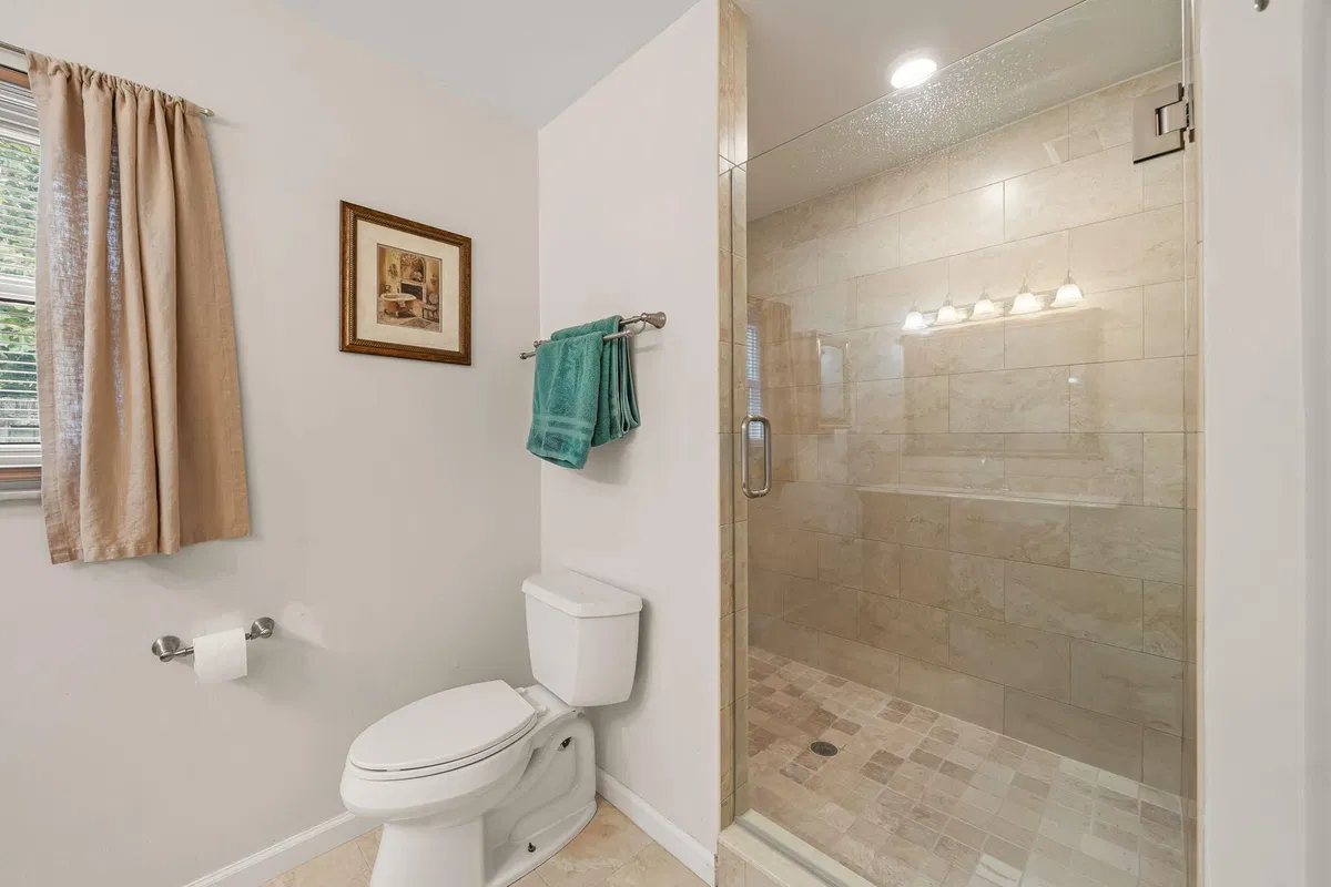 Residence photo 16