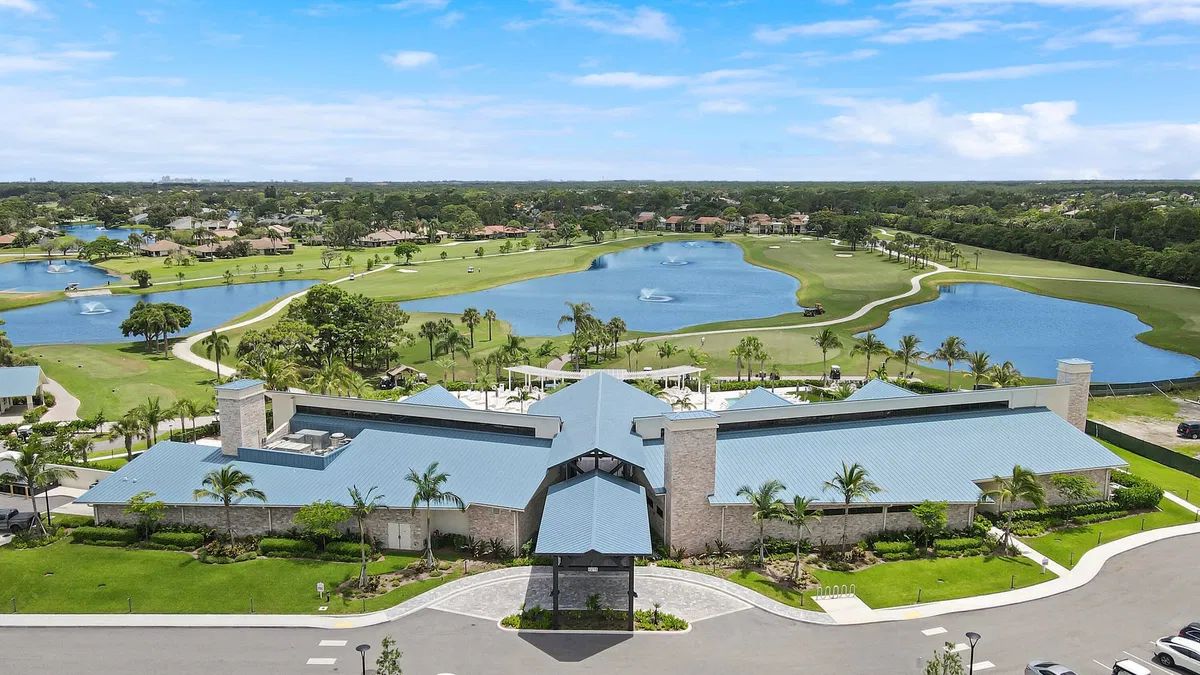 Eastpointe Country Club Residence photo 55