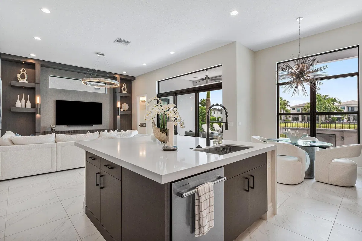 Boca Bridges Residence photo 7