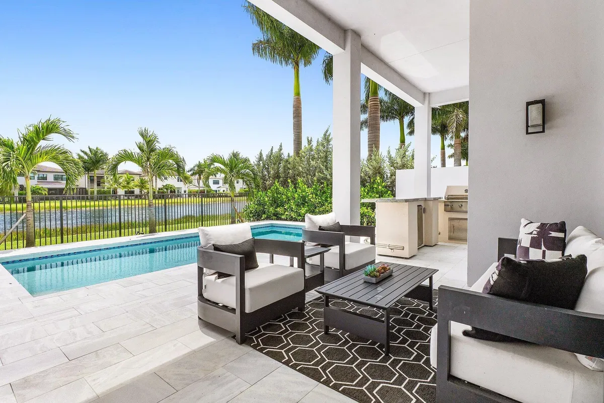 Boca Bridges Residence photo 34