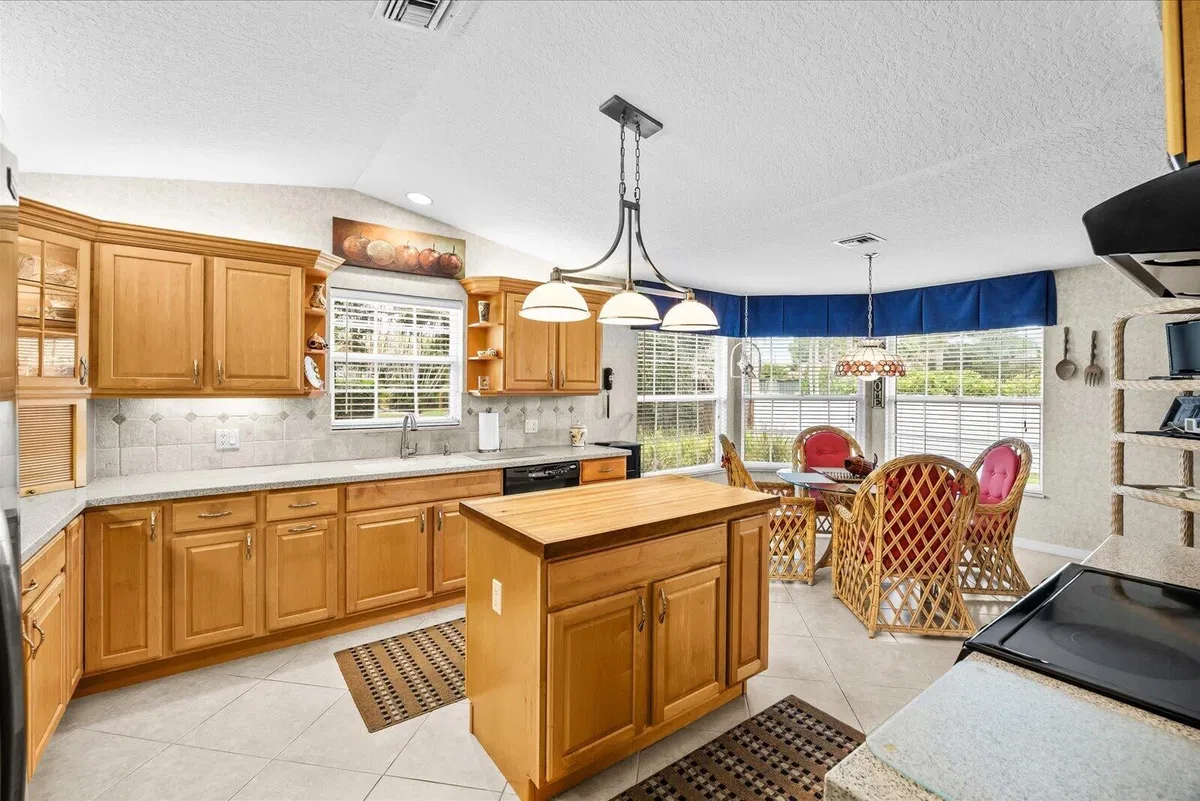 Residence photo 4